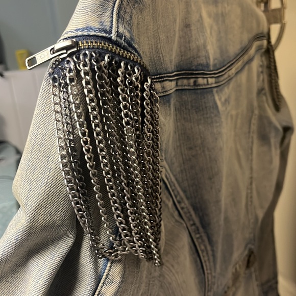 Guess limited edition jean jacket - Picture 3 of 3